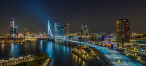 erasmusbrug-bij-nacht